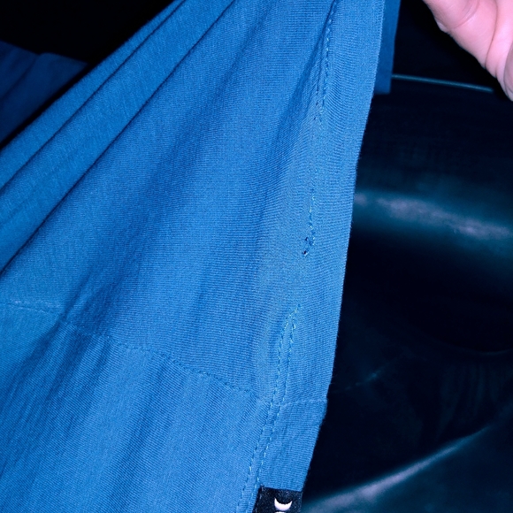 Women's Hurley tshirt - Picture 3 of 5